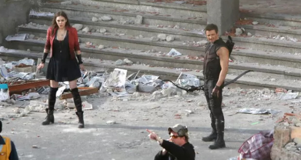 scarlet-witch-and-hawkeye