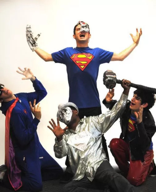 Super Ciborgue, Erradicador, Aço e Superboy Gariba rockabily!