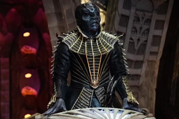 Pictured: Chris Obi as T'Kuvma. STAR TREK: DISCOVERY coming to CBS All Access. Photo Cr: Jan Thijs. ÃÂ© 2017 CBS Interactive. All Rights Reserved.